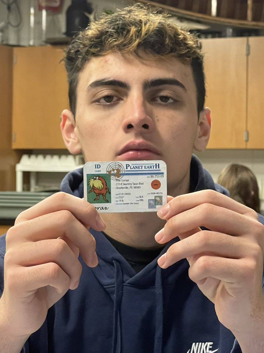 JaceMillerAPES's tweet photo. This is Sebastian who is a K-strategist. This means that he will have fewer offspring that will live for longer #apeseco @franklinlorax https://t.co/6doZqMpLfF