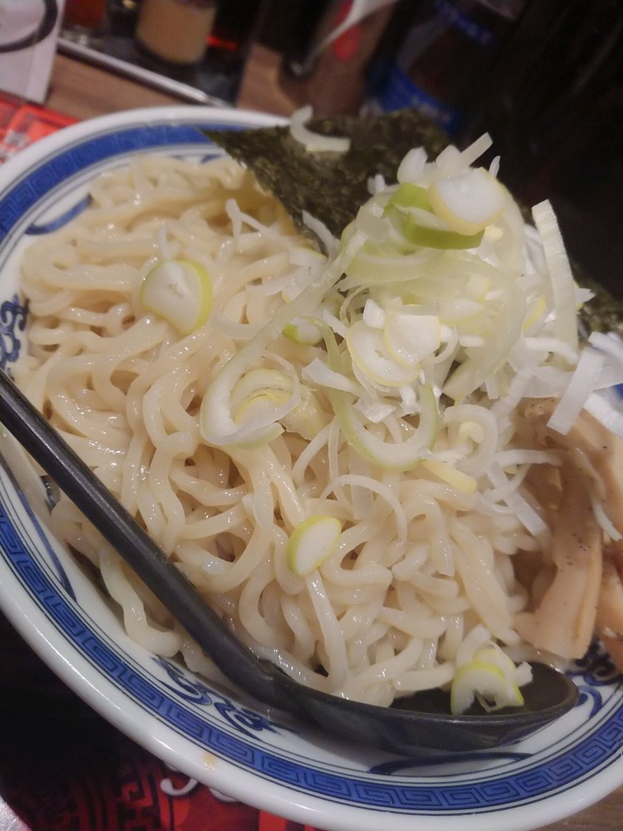 tears_rain's tweet photo. 札幌で昼間からずっと酒を飲み続け、やっとご飯なう。 https://t.co/vDWfSq5zbx