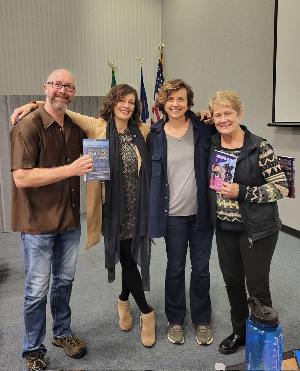 mcarmystrong's tweet photo. We talked about the burn pits & viral language. We talked about the power of #YA and the need for fearless honesty. But mostly, we talked about World War I. Then we played music :)
#MilSpeakBookTour
#BeyondTheirLimitsOfLonging
#AmericanDelphi
@MilspeakF @orthveillon @tracycrow1 https://t.co/2ej60I1DYu