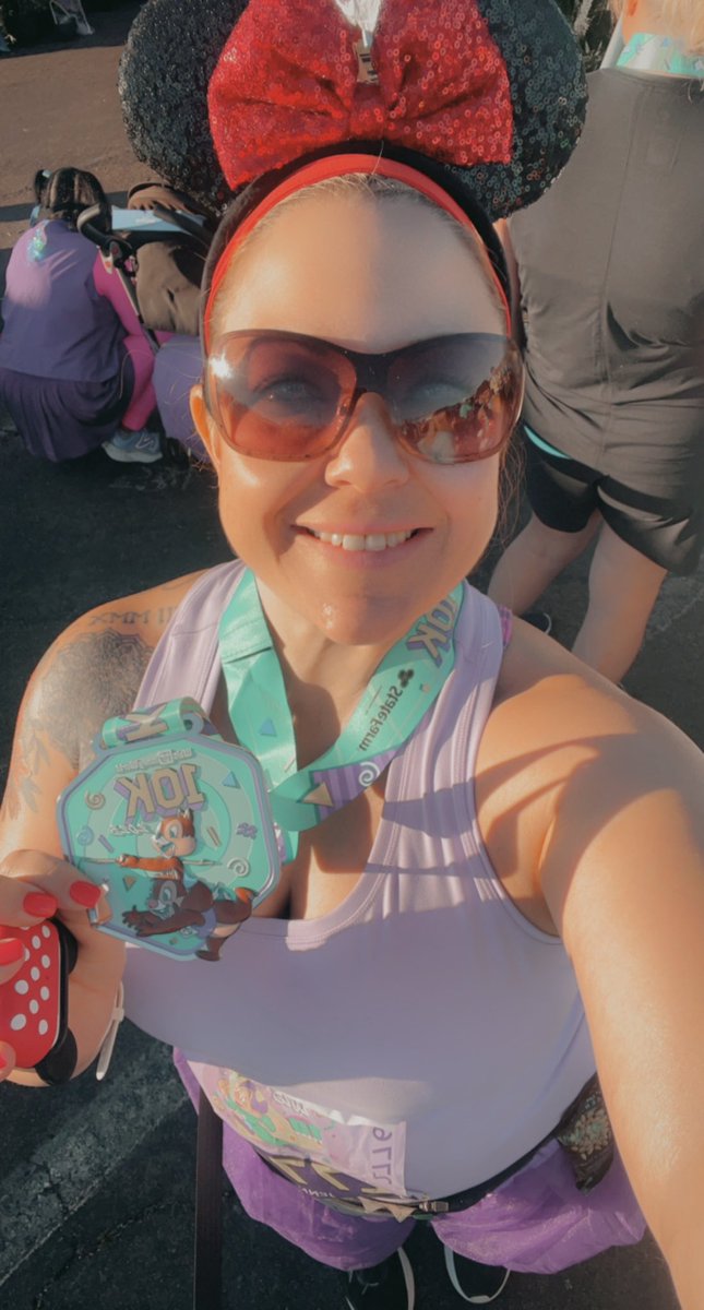 JClarkSaboda's tweet photo. Disney 10k- 2 out of 4 ✔️- 50% to goal 🏃‍♀️ #jarofhope #wdwmarathon #dopeychallenge @runDisney https://t.co/pTxRLLlke2