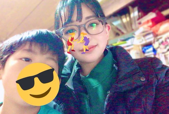 変顔に勝った方が偉いという勝負を挑まれた母vs小僧 