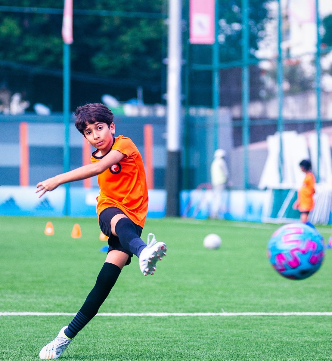 SufcIndia's tweet photo. Intensity, commitment, and hard work! 💥⚽
#sufc #southunited #southunitedfc #footballclub #footballacademy #bangalorefootball #soccergames #footballtraining #footballcoaching #coaching #grassroots #grassrootstraining #grassrootslevel #soccerleague #bengalurufootball https://t.co/QusdJ8sQs4