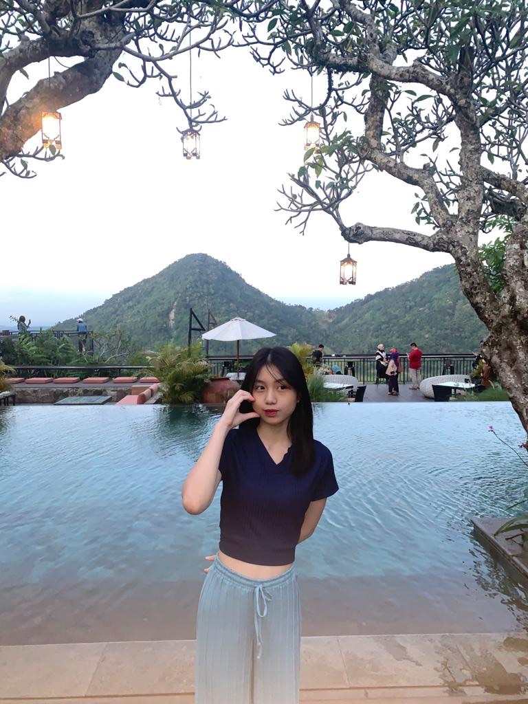 michelle alexandra tweet media