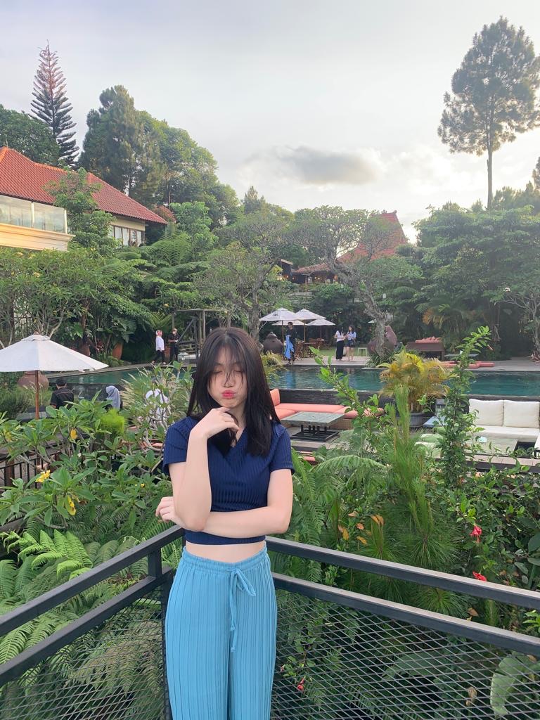 michelle alexandra tweet media