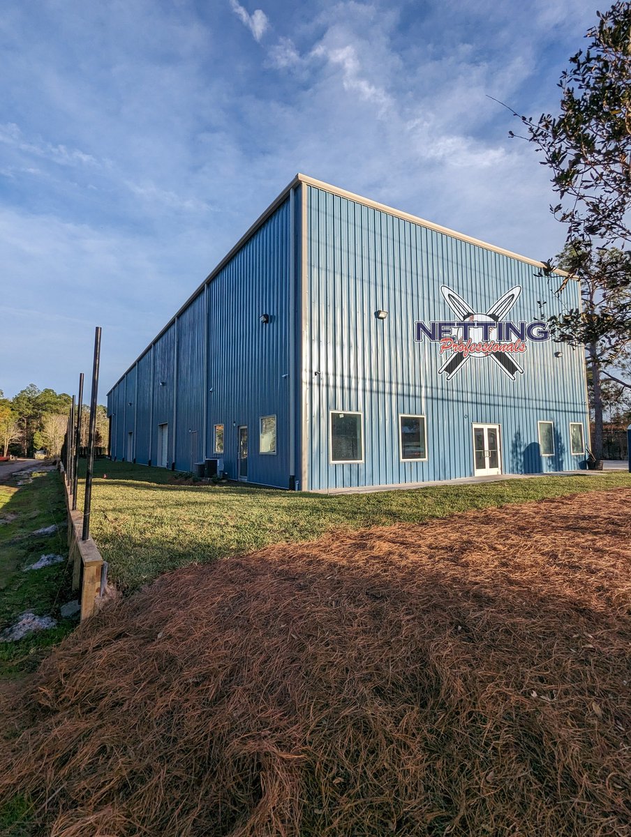 WillMinor09's tweet image. 🏟️ #FacilityFriday with the @NettingPros...

🛠️👷👷‍♀️ Update on the construction of our new offices, warehouse &amp;amp; netting fabrication facility. It is getting closer to completion...

More pics 📸 to come...

#NettingPros #NettingProsChat