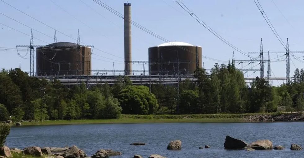 ManufacturingEU's tweet photo. Fortum’s Loviisa nuclear power plant generated a total of 7.9 terawatt-hours (net) of carbon-free power in 2022

https://t.co/FclWFQvdiJ

#power #energy #powerplant #NuclearEnergy #electricity #CO2  @Fortum @FortumNuclear https://t.co/pOGcY2QRXh