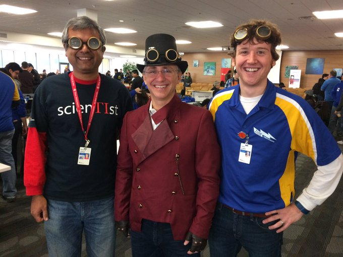 hschhaya's tweet photo. #FlashbackFriday to past @FRCteams kickoff events on @TXInstruments campus
2017 #STEAMWorks 🚂
2018 #FRCPowerUp #PlayForReal with Mario & Luigi 🎮
2019 #DestinationDeepSpace 🚀
2020 #INFINITERECHARGE
Excited for #CHARGEDUP tomorrow!
#omgrobots #TIemployee #FIRSTFORWARD https://t.co/H2qIjgSbUs