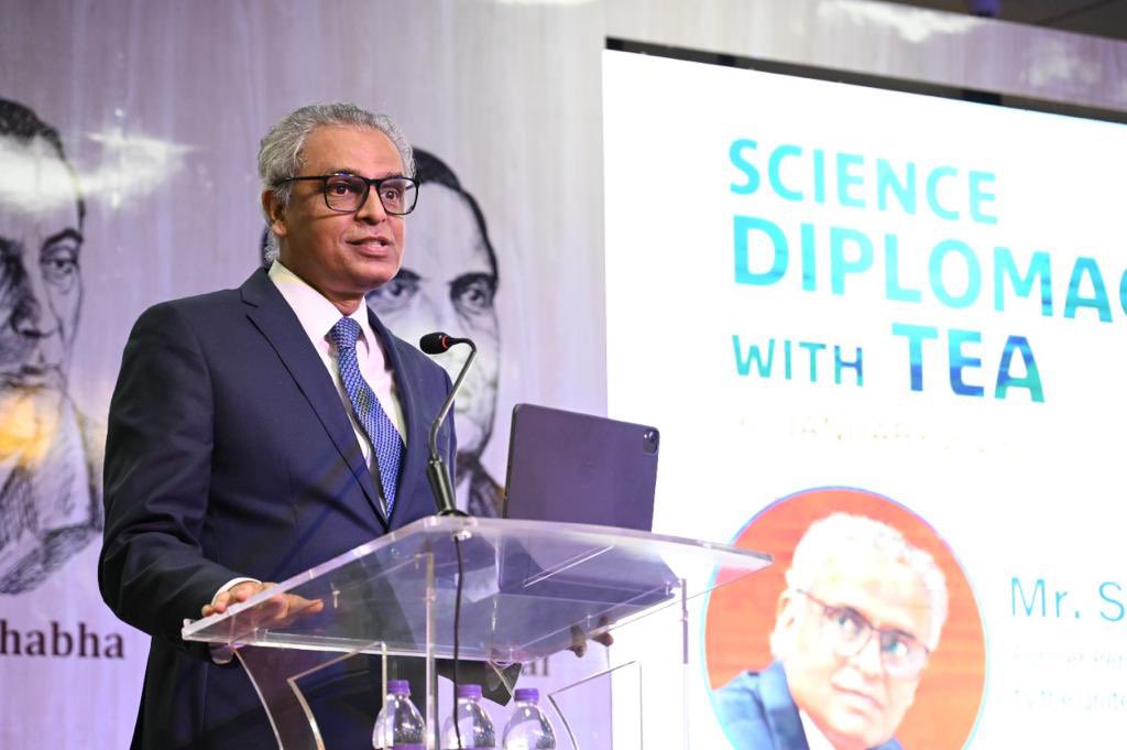 AP_MedTechZone's tweet photo. AMTZ was honoured to have Mr Syed Akbaruddin, former Permanent Representative of India to United Nations with us today at AMTZ. Speaking to AMTZ fraternity on Science Diplomacy, he witnessed momentous progress India has made in Med Tech @AP_MedTechZone thank you @AkbaruddinIndia https://t.co/G6LmKa2ISa