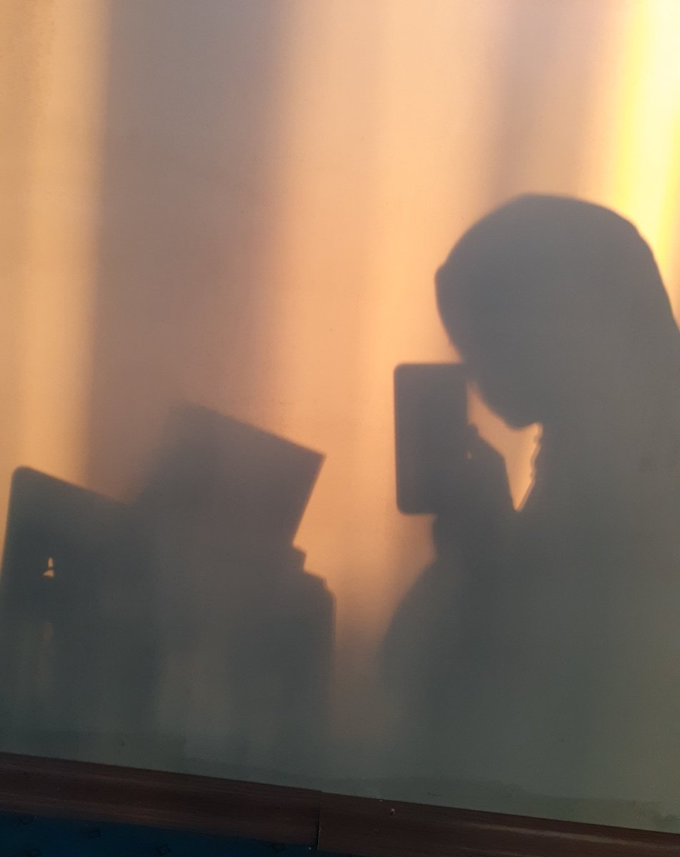 Eğer bir şeyde nasibiniz varsa, bütün imkansızlıklar bir araya gelsede, Allah (cc), onu elde etmeniz için tüm dengeleri değiştirir.