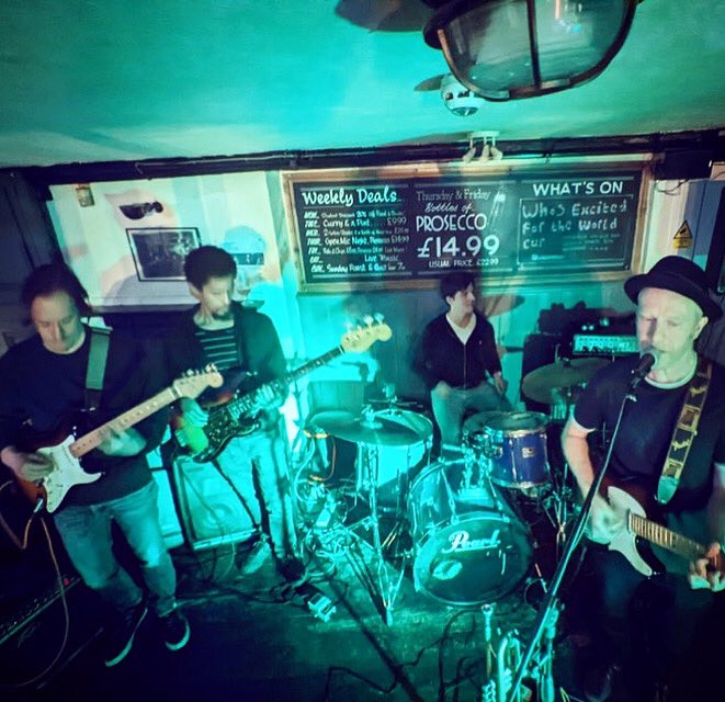 domclarkmusic's tweet image. First gig of the year tonight at @kingeddieE15 for @flat50arts free entry from 8pm 🤘 #livemusic #eastlondon #modmusic #acidjazz #funk #ukjazz #freeentry #stratford