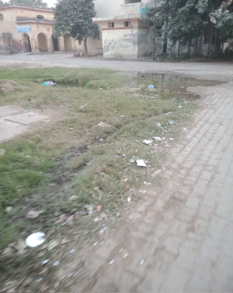 Anuj41084's tweet photo. #Hapur #जिला_हापुड़
नगर पालिका परिषद हापुड़ के अंदर महिला थाना के पास पिछले कई महीनों से पानी भरा हुआ है जिसे कर्मचारी संज्ञान में नहीं ले रहे हैं गंदगी काफी है
@hapursamachar @sandhu_munender @DmHapur @CDO_HAPUR @HapurNagar @SarswatPrafful @SatyaPrakas_PCS @digvijay031
#rbus https://t.co/JMeK2zMt6W