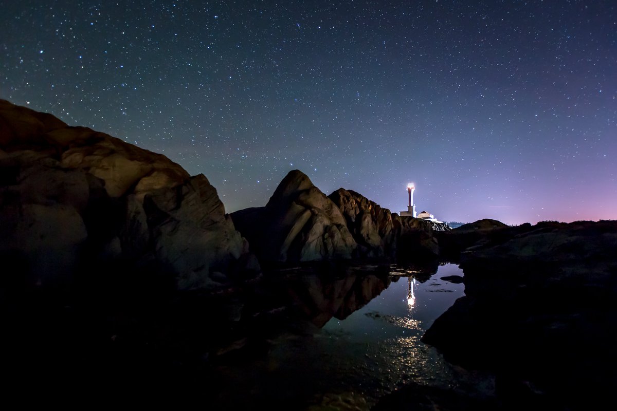 CapeForchu's tweet photo. The view of Cape Forchu at night is out of this world🤩💫
Thank you @TourismNS for the stellar photo⭐
#CapeForchu #VisitNovaScotia #VisitYAS #ExploreCanada #Lighthouse #LiveLoveCanada #NovaScotia #lighthouses_around_the_world #Maritimes #Adventure #MilkyWay https://t.co/2RWSOKqXTs