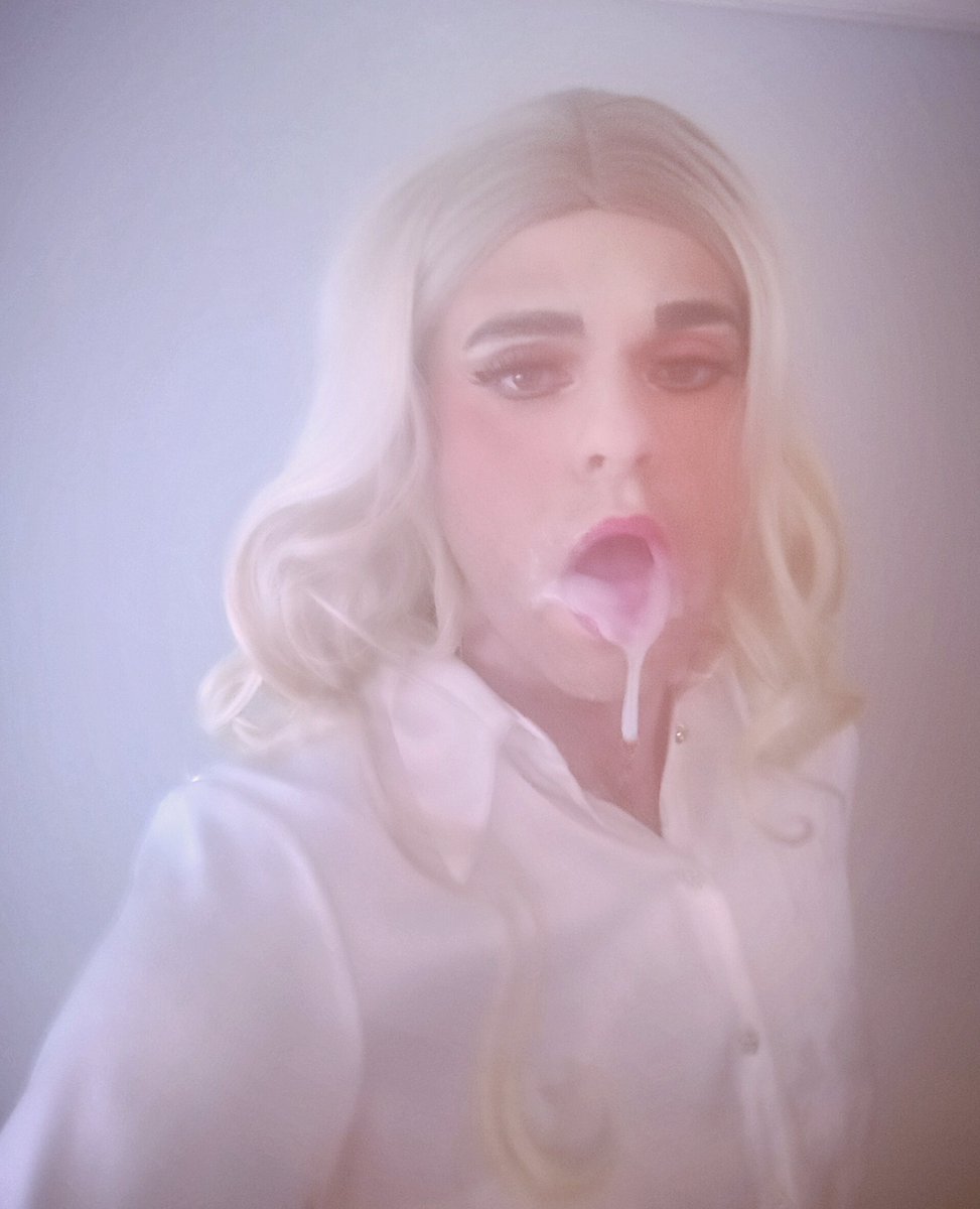 ToniSamuelsCD's tweet photo. Would you kiss me? #crossdresser #cumslut #sissy #m2f https://t.co/ptRM4BGs0y
