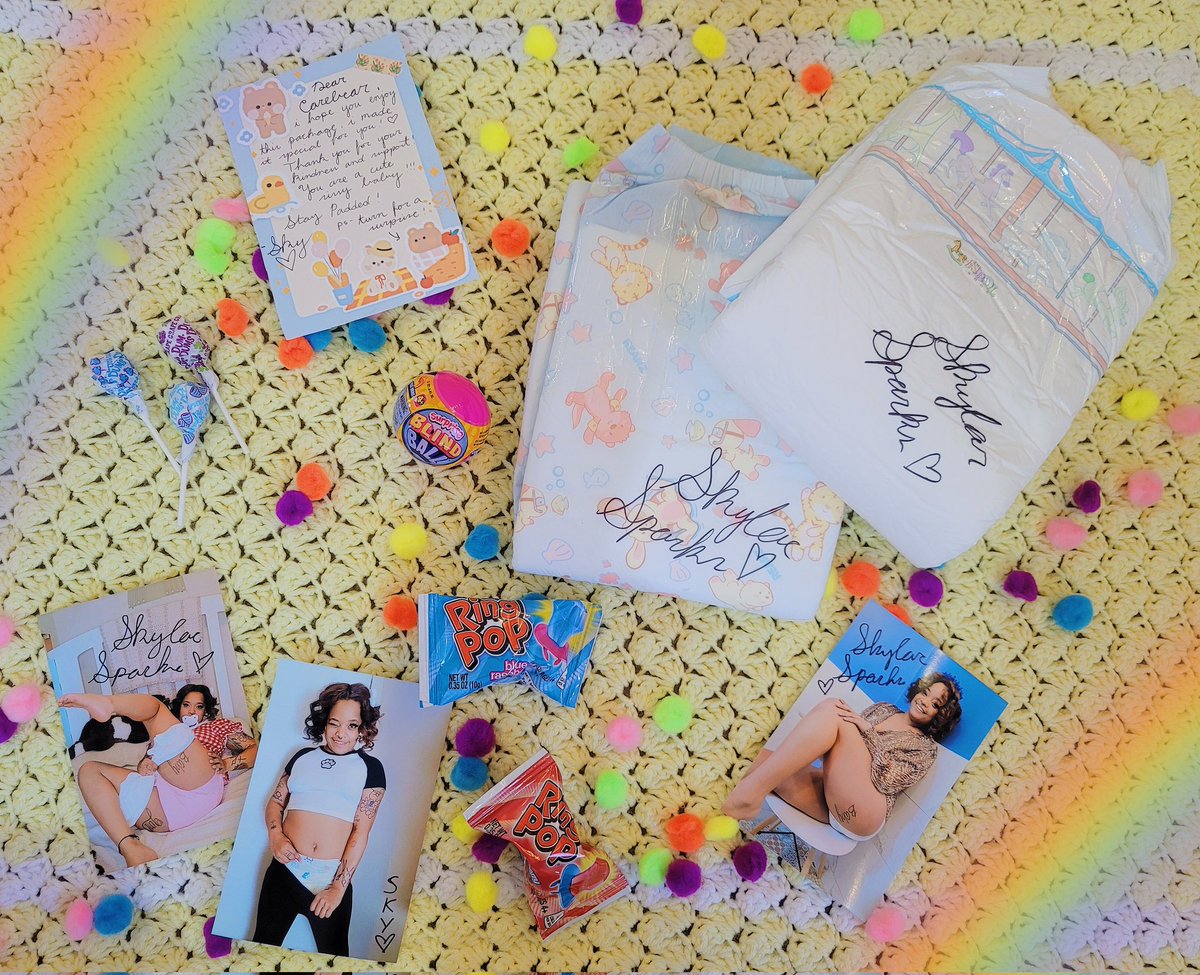 diapered_skylar's tweet photo. Packing pamp packages fills me with so much joy 🌈😊 this special cutie asked for unused signed diapers from my personal collection ! Want a fun-filled package of your own?? Message me! #ABDL https://t.co/9sRRkkJSD8