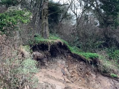 CaltransDist1's tweet photo. ROAD CLOSURE: #US101 is fully closed at #LastChanceGrade north of Wilson Creek (PM 14.25-15.3) in Del Norte County due to a slide. Crews are on scene. Currently no estimated time of reopening. Follow this page for updates. Go to https://t.co/faudYOtp7p for real-time traffic info. https://t.co/AcWXYI5HO9