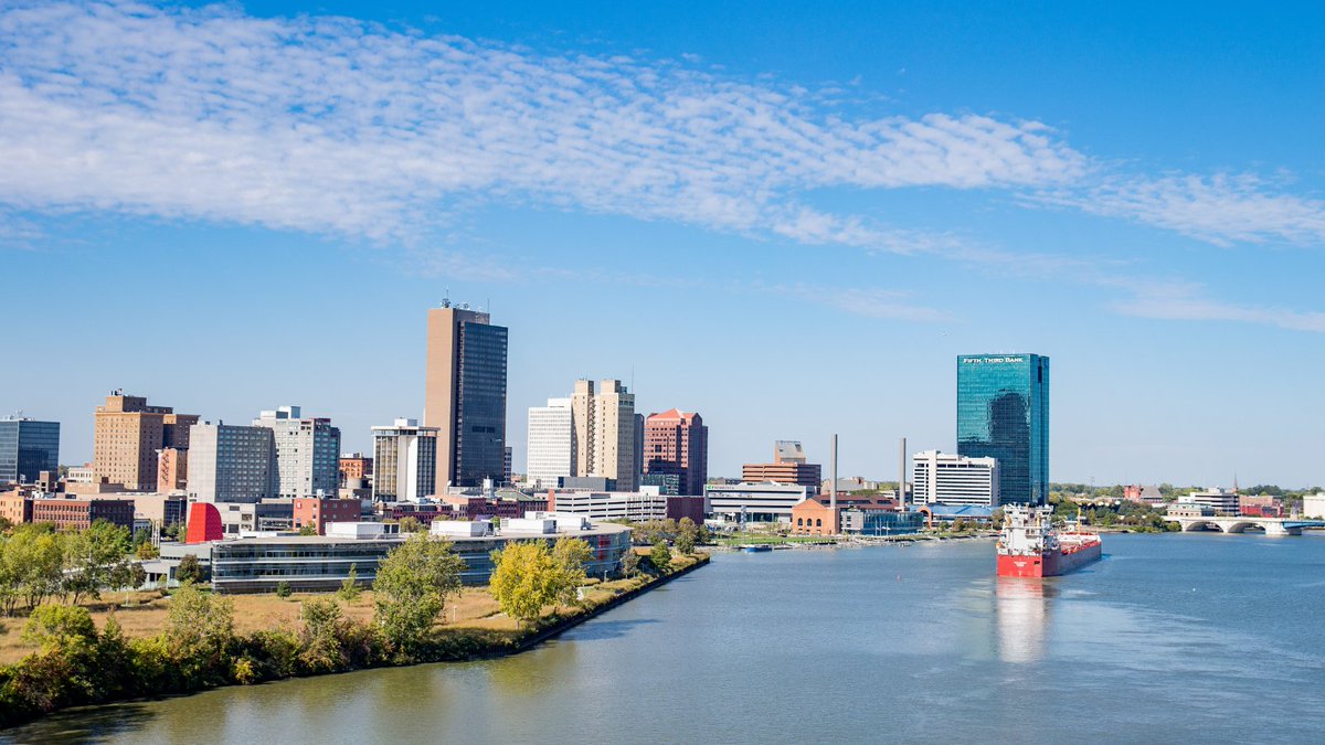 DowntownToledo's tweet photo. Happy 185th birthday, Toledo🥳 You don't look a day over 184😉 

While Port Lawrence and Vistula merged to create a village called Toledo in 1833, it wasn't until January 7, 1837 that Toledo was officially incorporated as Toledo, Ohio. https://t.co/iHigm8IOT5