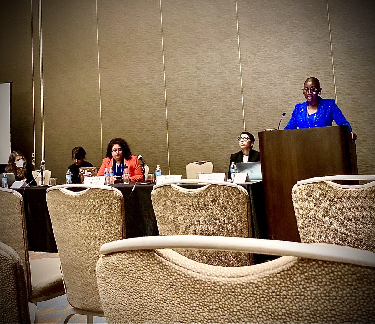 Feeling incredibly privileged this morning in a packed room at #aals2023 to hear from these outstanding scholars <a href="/ProfMMurray/">Melissa Murray (@ProfMMurray on Threads 🧵)</a>, <a href="/michelebgoodwin/">Michele Goodwin</a>, <a href="/dr_moayedi/">Ghazaleh Moayedi, DO, MPH 🏳️‍🌈 🏳️‍⚧️</a>, <a href="/andreafreeman/">Andrea Freeman</a> and <a href="/AzizaAhmed/">Aziza Ahmed</a> on reproductive rights in constitutional crisis.