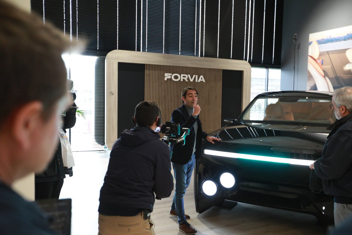Faurecia tweet media