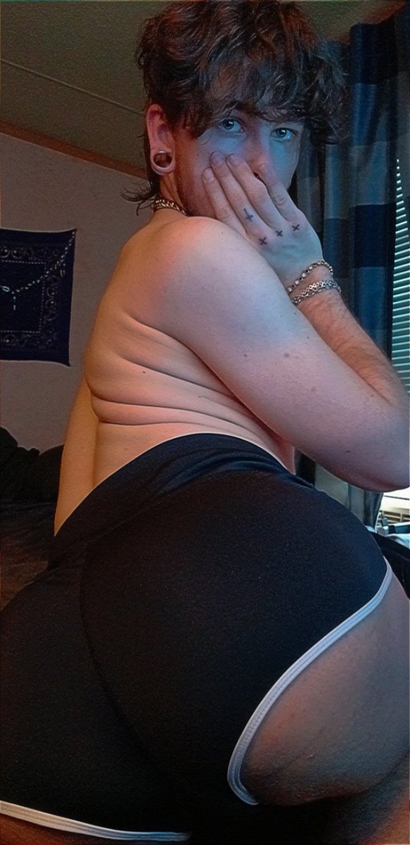 FemboyAdella's tweet photo. You guys like my new shorts?🥰
#femboy #femboi #femboyslut #femme #bigass #femboy4bbc #femboysub #nsfw #bottomforbbc #thiccfemboy https://t.co/xHU73GWZ1J