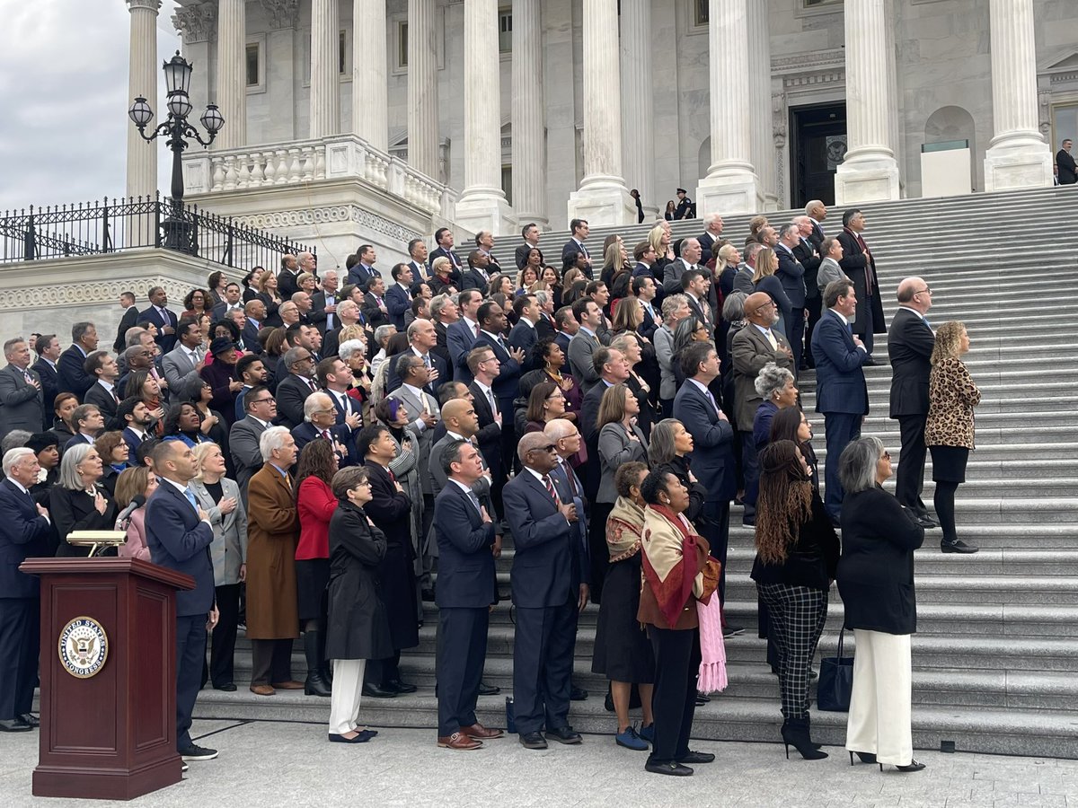 JacksonLeeTX18's tweet photo. Two years after January 6th, we honor the fallen, we pray for their  memory, and we pray for their families. Further, we pray for and honor the law enforcement that faced violence on that day. We pay tribute to them today, and we pray for America! https://t.co/zowIXwJ6JI
