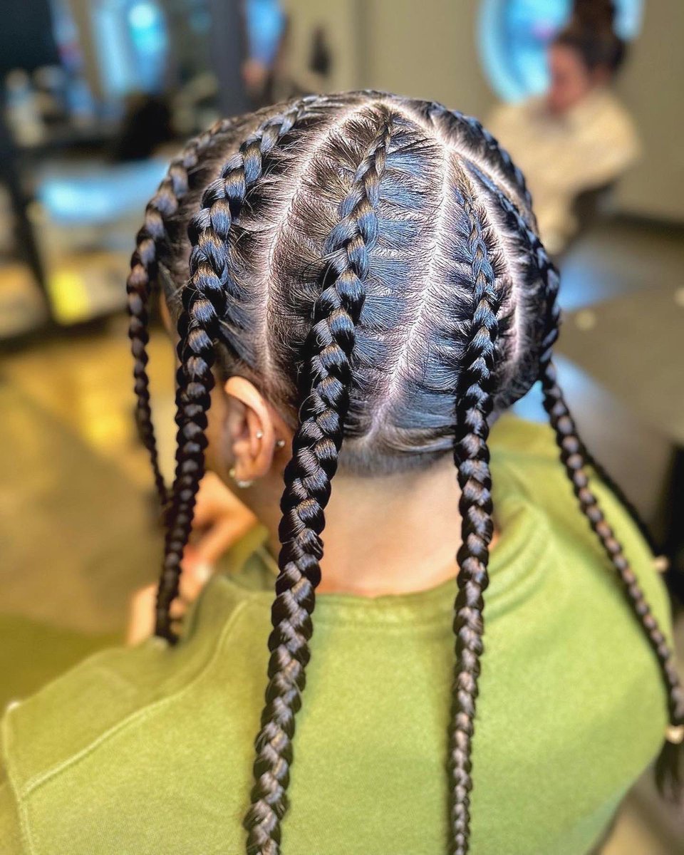paulmitchellEB's tweet photo. Mid taper and braids🤩💇🏻‍♀️

Created by @beautyviewbyvic
.
.
.
#pmtseastbay #pmtslife #eastbay #braids https://t.co/ooNYxiyi3Y