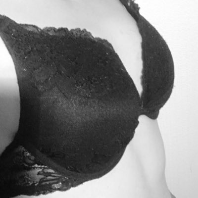 sissy_lara34's tweet photo. #NewProfilePic https://t.co/pVNCvGUwbP