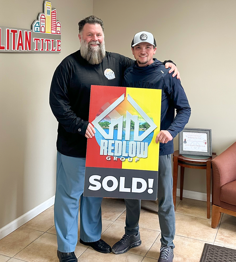 redlowgroup's tweet photo. Thanks for coming back for a 2nd round with Redlow! It was a pleasure working with you again selling your house. We are excited for your next adventure in life. #nicehat https://t.co/8IxoEmGEKS https://t.co/YP36UWdZlx