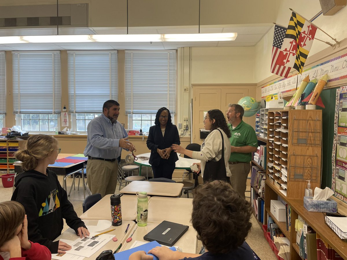 Thanks for the visit <a href="/RoahEHassan/">Roah Hassan</a> SMOB, who attended Fifth District during her primary school years <a href="/sgregorybcps/">Sharonda Gregory, Ed.D.</a> <a href="/paulscott_bcps/">Paul Scott</a>