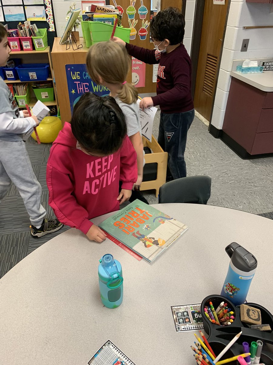 Mrs_Stevens2's tweet photo. Ss complete Mission: Measurement, the task to reinforce the skills needed to use a ruler @TroyUnion https://t.co/UdCUaE6BZ4
