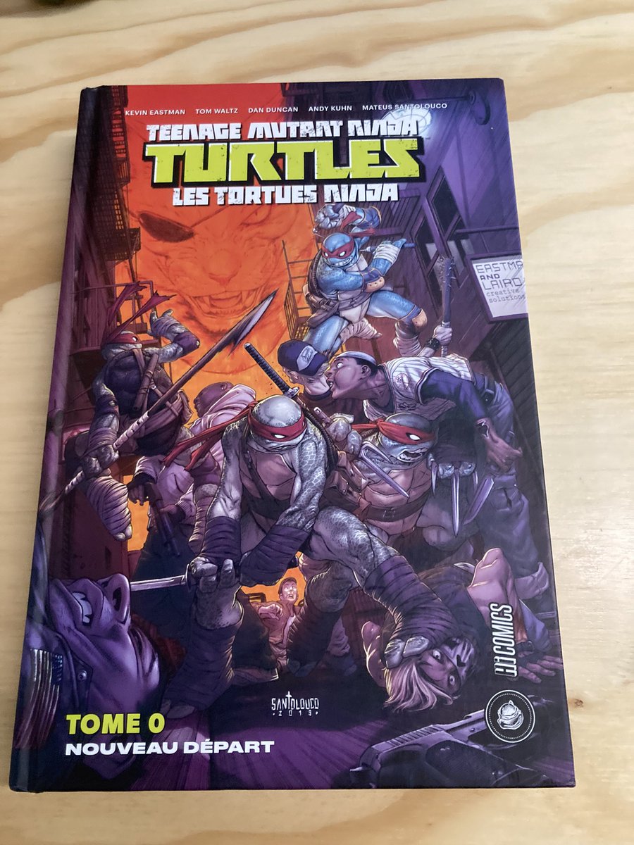 Backlightcomics's tweet photo. Les Tortues Ninja t.0 chez @HiComicsFrance 
Grosse dose de tortues avec les 16 1ers numéros de la série dont tout le monde parle. Un récit très sympa mais surtout des personnages tous très rapidement attachants. Les dessins sont convaincants. Ça sent bon pour la suite #tmnt https://t.co/o8sg8QMAh1