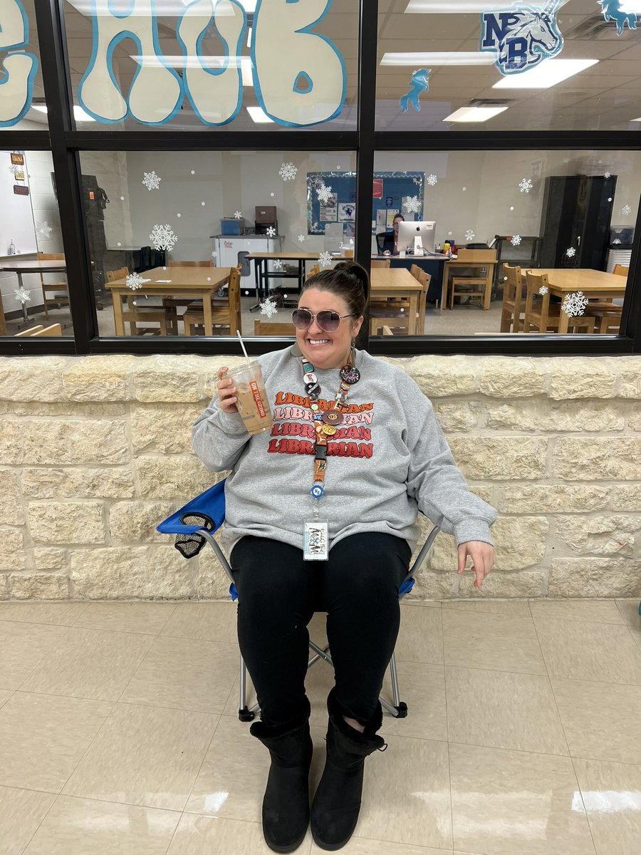 thenextgenlib's tweet photo. Soccer Mom vs BBQ dad dress up day! #soccermom #bbqdad #librarytwitter #librarian #librarians https://t.co/IjTgF5Wiw1
