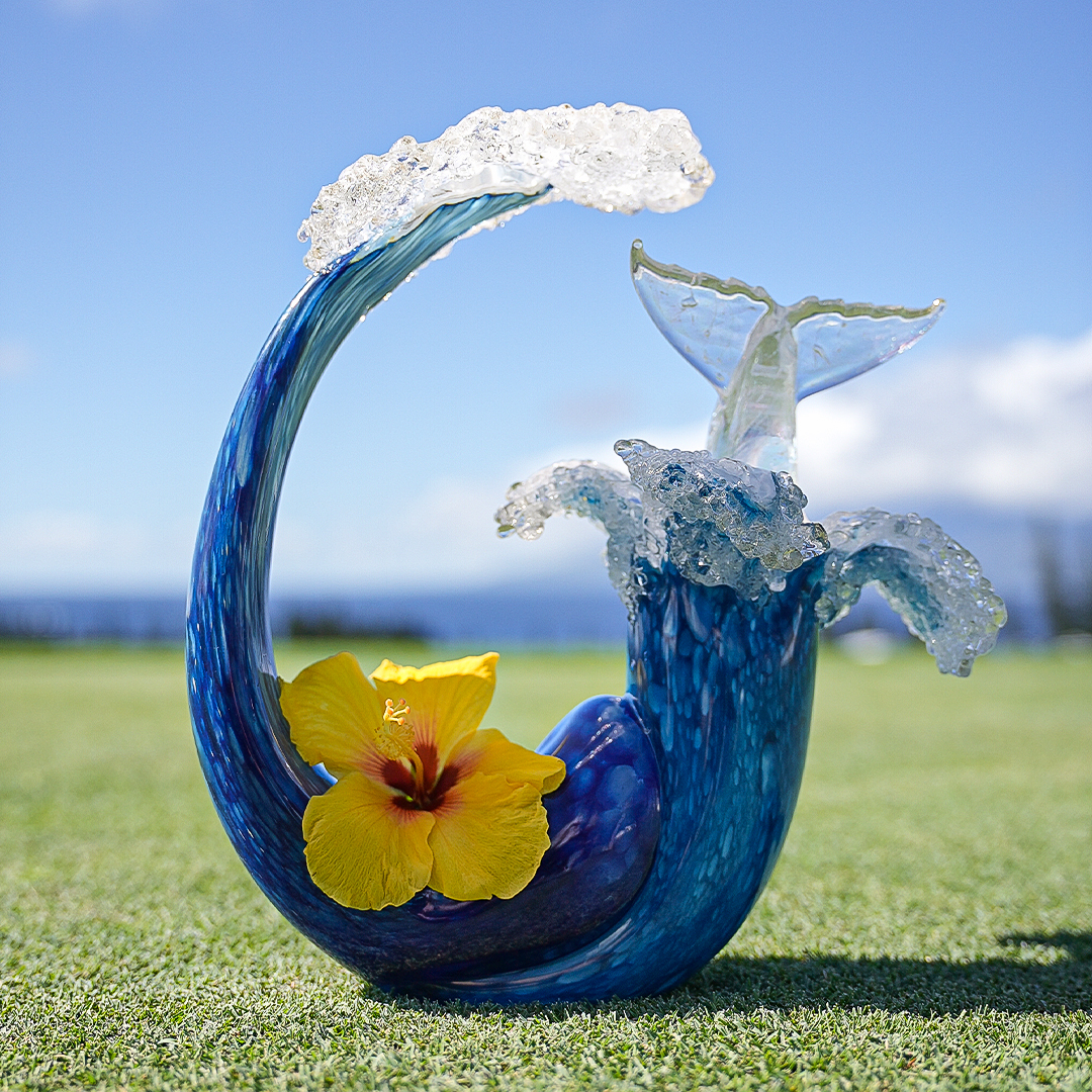 SentryInsurance's tweet image. #AlohaFriday is here! Get into the spirit with the players at the @Sentry_TOC. For each Hawaiian-themed clothing item they wear, we’re donating $1,000 to a Maui charity. Join the fun on the course—or from your living room. Aloha! 🌺 #SentryTOC
