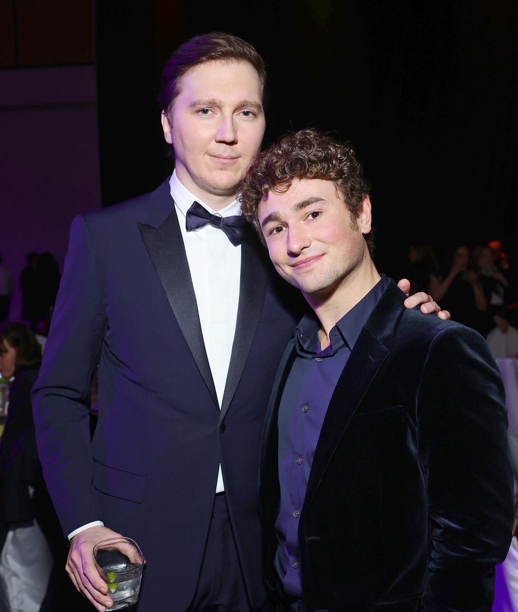 PSFilmFest's tweet photo. Inside the Film Awards: Honorees Paul Dano, Gabriel LaBelle, Michelle Yeoh, Judd Hirsh, Steven Spielberg, Keeley Karsten, and presenter Sally Field at the 2023 Palm Springs International Film Awards sponsored by @ihghotels and @etnow
📷: @gettyimages
#PSIFF23 https://t.co/ONI6JJD8lt
