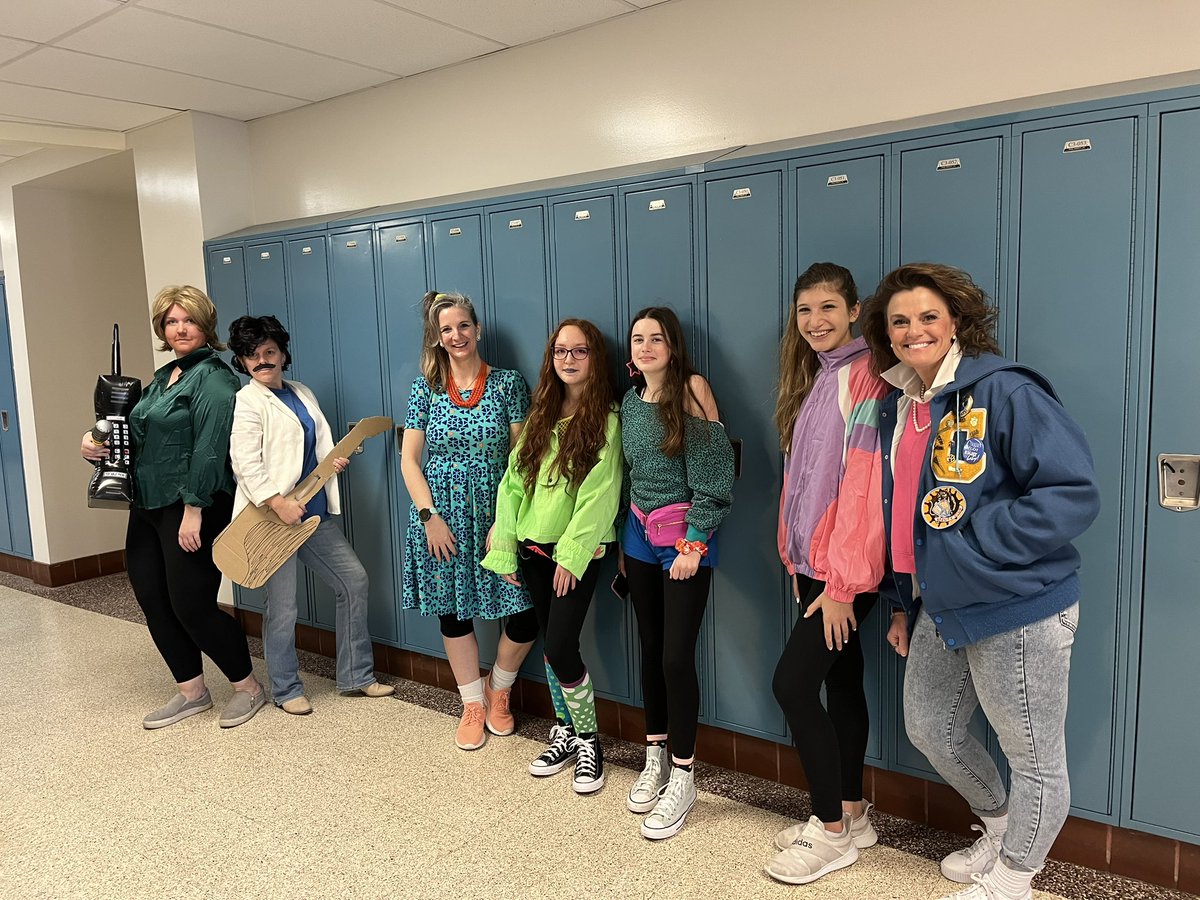 Southern Middle school is celebrating the 80th day of school #AACPSAwesome <a href="/AACountySchools/">AACPS</a>