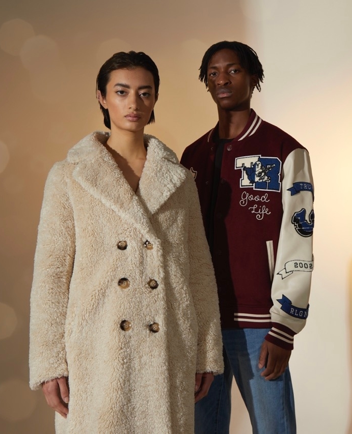 There’s nothing like being warm, comfy and stylish.

Shop our Winter Sale with up to 50% off on designer items and have your outerwear ready!
➡️ l8r.it/jxoD