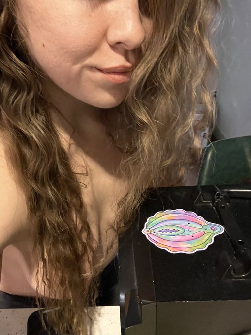 Your favorite CEO #californiaprovider put my pussy sticker on my speaker since I get so much pleasure<a href="/tag/californiaprovider"class="tags">#californiaprovider</a><a href="/tag/cutie"class="tags"><span>#cutie</span></a>