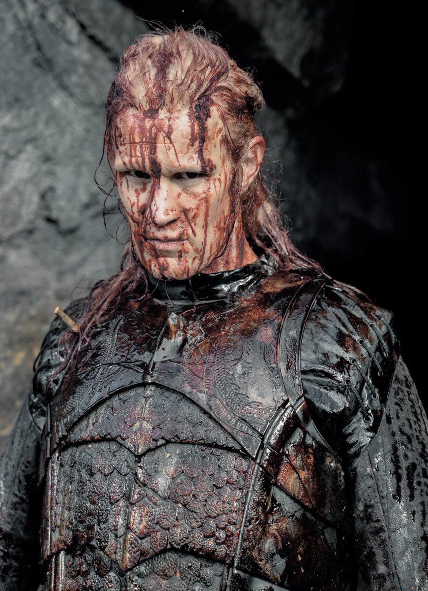 he’s still handsome even with blood all over him i guess it’s a daemon targaryen thing