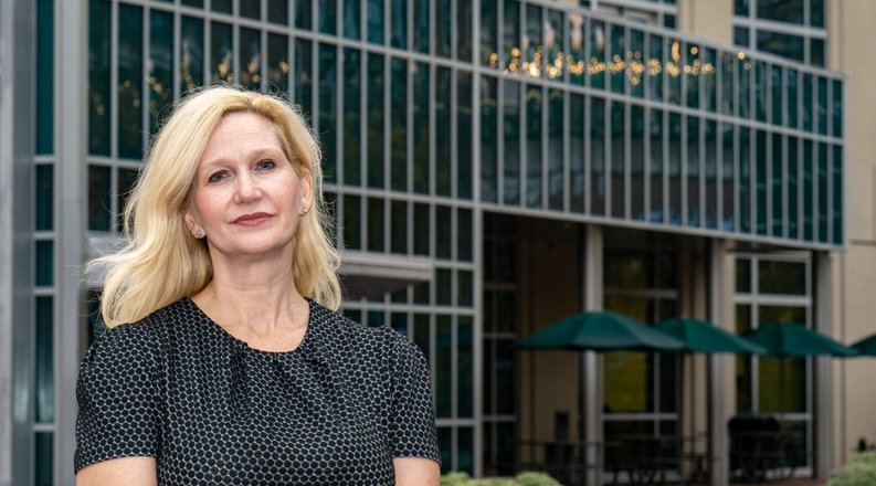 Barbara Blake Gonzalez, chief administration officer for <a href="/DragasCenterODU/">DragasCenterODU</a>, was recently named a 2022 Women in Business Honoree by <a href="/VirginiaBiz/">Virginia Business</a> She talked with ODU News about the state of today's workplace, especially for women: bit.ly/3CpigM7