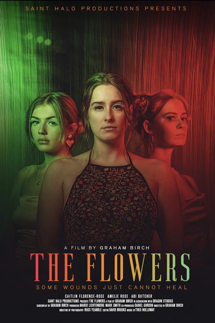 AmelieRoseActor's tweet photo. Wrapped on this feature just before Christmas, loved working with such an incredible cast and crew 🤩✨ https://t.co/yHD7qTL58i