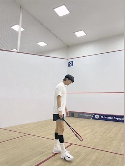 likea_fire's tweet image. 스쿼시로 알아보는 최민호 각선미