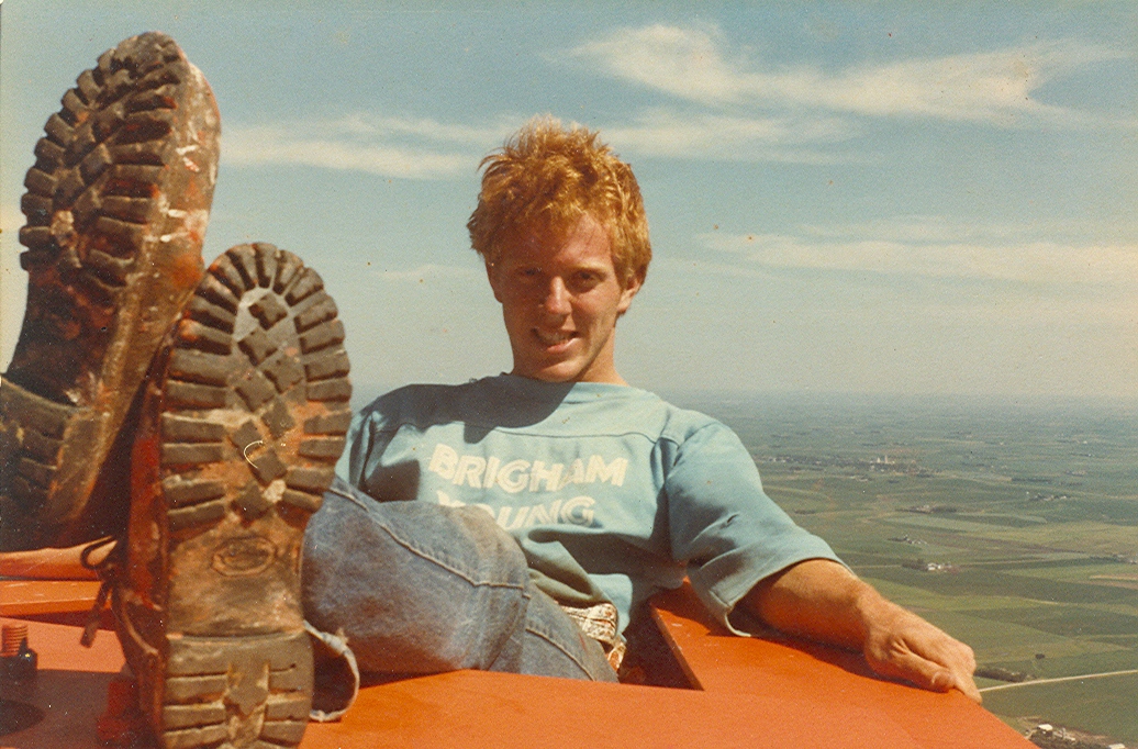 This throwback photo of our Director of Training, Todd Thorin, was taken all the way back in 1983! Here he is seen taking a well-deserved break while lounging atop a tower and enjoying the view. 

#FlashbackFriday #BeVIKOR #DedicationToElevation