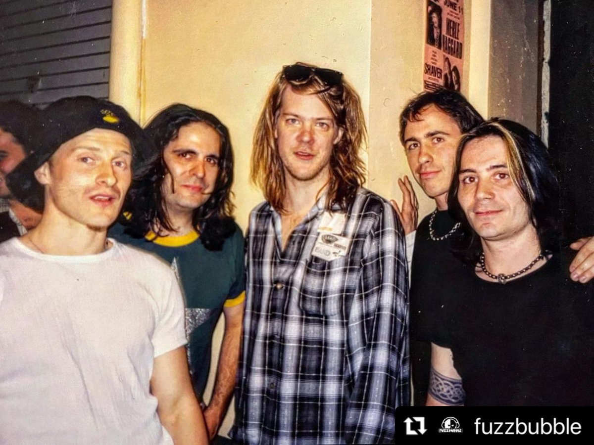 fuzzbubble's tweet photo. #fuzzbubble #flashbackfriday ✨
Sent in from the mighty #MarkDiCarlo himself!… With the one and only #DavePirner - way back to 1998 when we opened for @soulasylum at #Tramps in #NYC! 🗽
#SoulAsylum #alternative #rock #indierock #legends #TrampsNYC #1990s https://t.co/sE97Ch3nkI