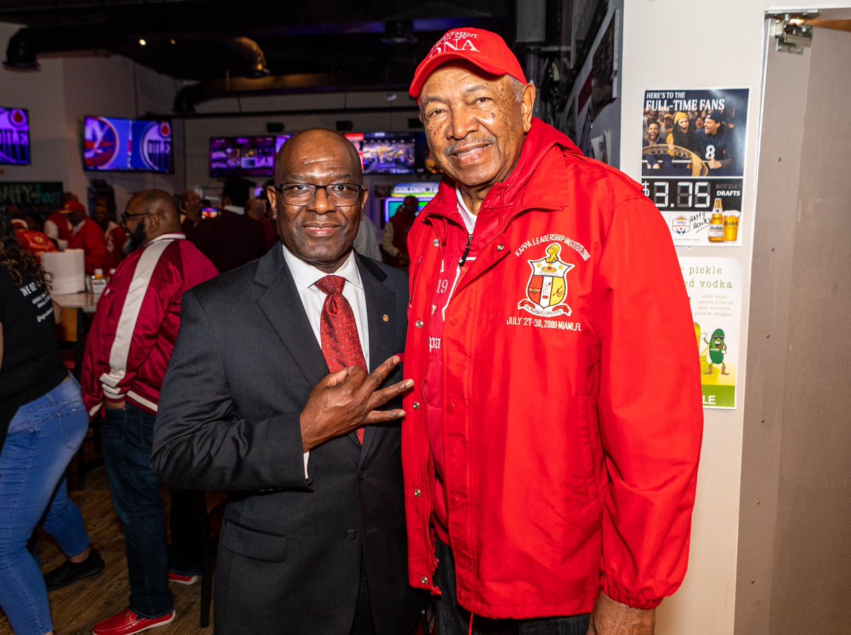 PhoenixKappas's tweet photo. We had a fantastic time last night, as we celebrated our beloved Founders, on our 112th Founders’ Day, at our Good Brother J.J. Holmes spot, J.J.’s Grubb Shack, in Mesa, Ariz. We say YO to all our Nupes! 👌🏾♦️🥳🎂 #Achievement #1911 #J5 #Kappa112 https://t.co/cGsgPjvOrm