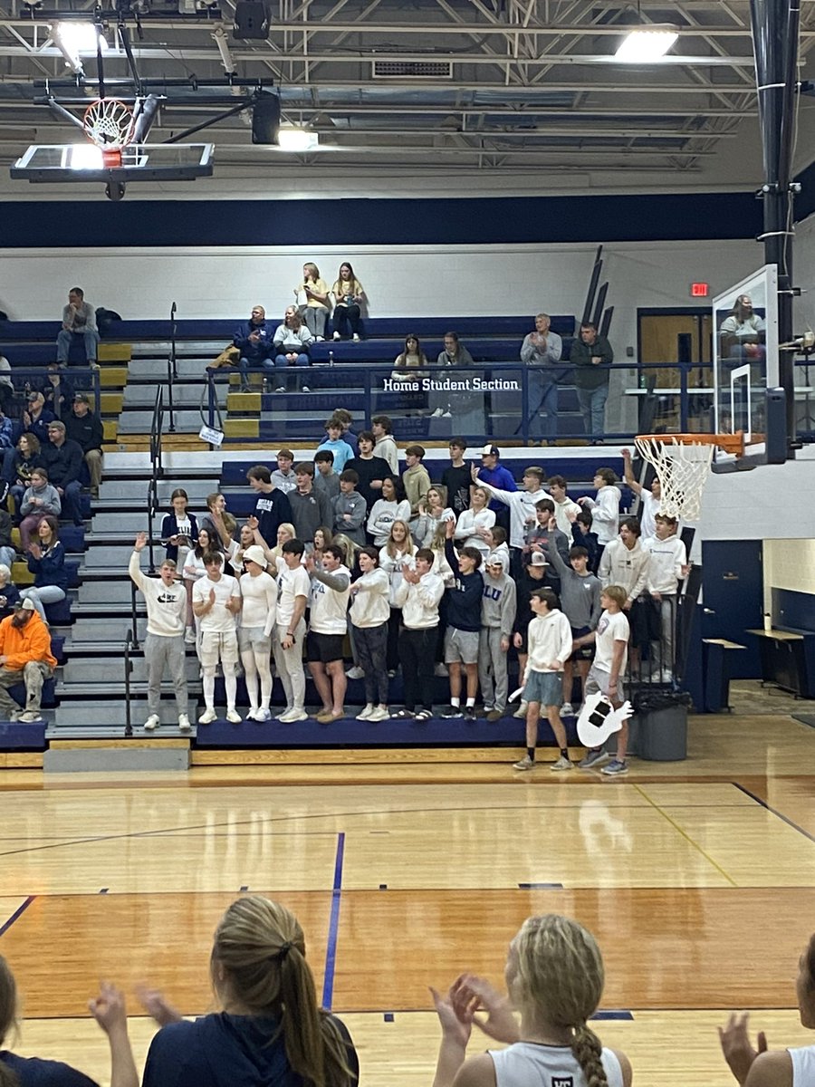 HeliasWBB's tweet photo. A BIG THANK YOU to our @RackersRowdies for coming out and supporting our girls last night! LOUD &amp; PROUD! 🏀🤩🙌🏼 https://t.co/OMRXm6rIau