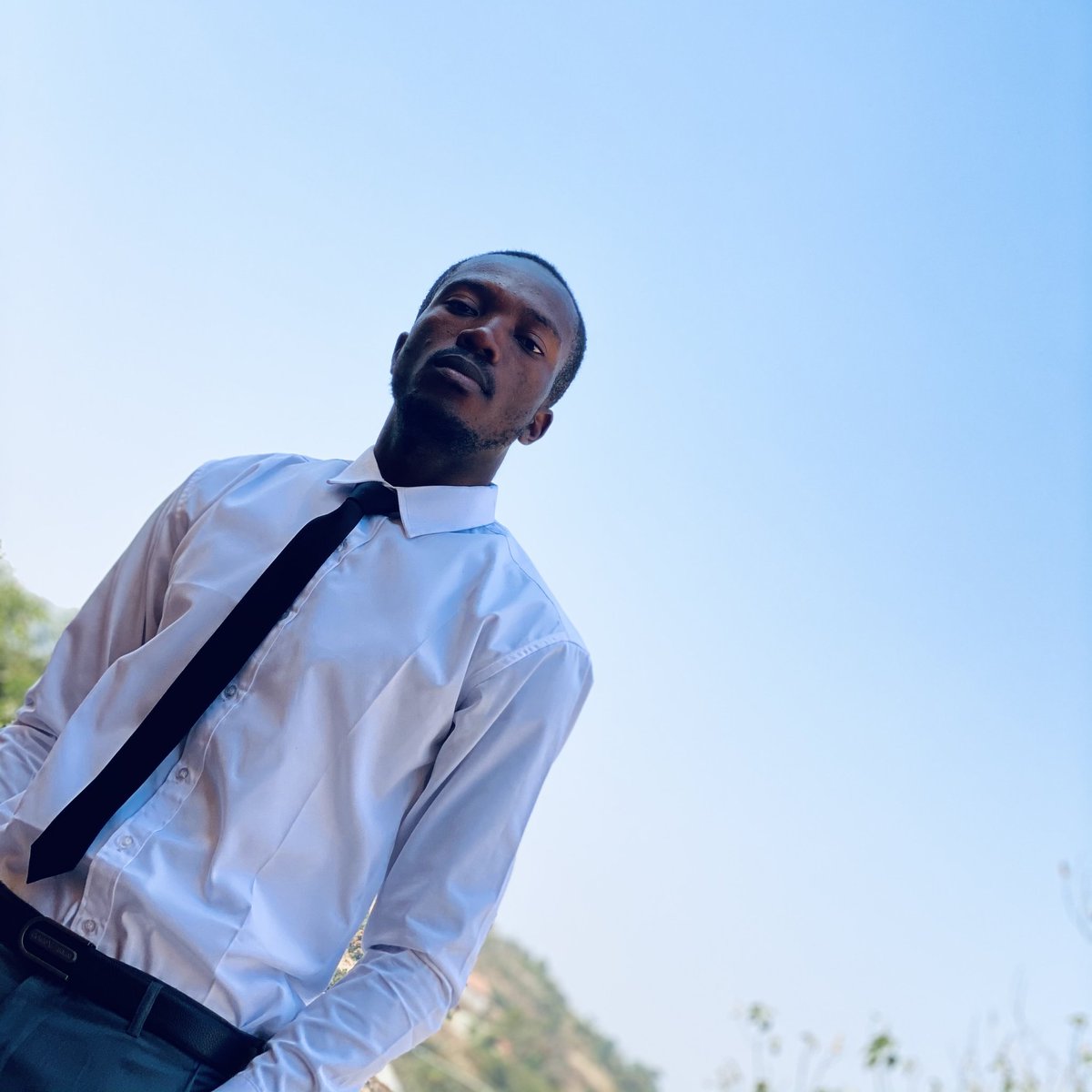 JosephL999's tweet photo. #NouvellePhotoDeProfil https://t.co/sdSWXmyKDm