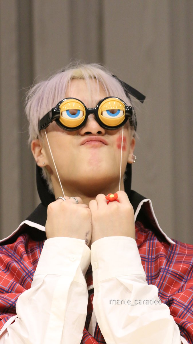 manie_paradee's tweet photo. น่ารักแสนล้านโวลท์✨️😚😂🤓
Everline fansign 230106 
#INCENSE #Madness
#문빈 #MOONBIN #아스트로 #ASTRO https://t.co/YEUfouFzd3