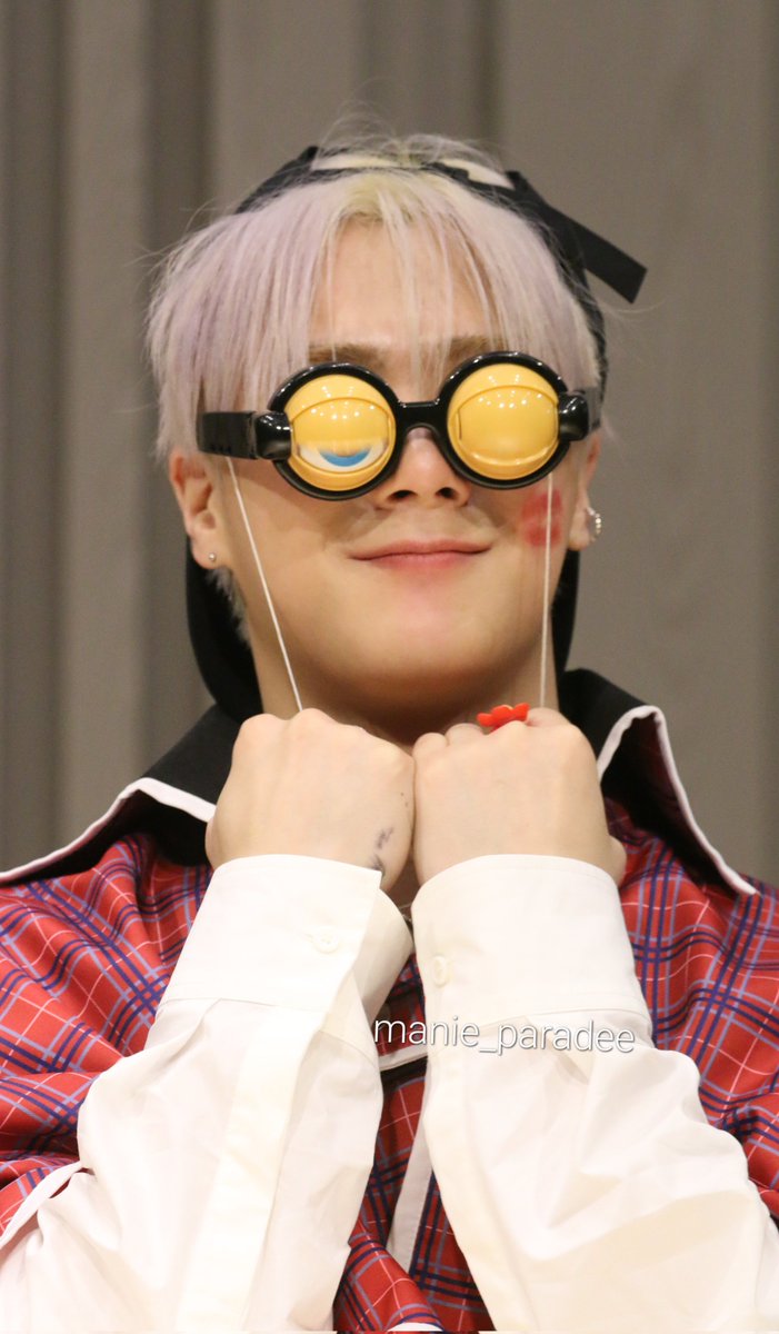 manie_paradee's tweet photo. น่ารักแสนล้านโวลท์✨️😚😂🤓
Everline fansign 230106 
#INCENSE #Madness
#문빈 #MOONBIN #아스트로 #ASTRO https://t.co/YEUfouFzd3