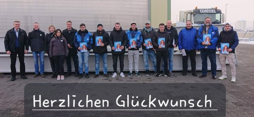 SabineDyas's tweet photo. Mit dem IHK-Zertifikat ins neue Jahr starten 10 Teilnehmer unseres Lehrgangs "Fachkraft für Feuerverzinken (IHK)". Der Kurs wurde von der IHK-Akademie Koblenz und Partnern von der Firma Wiegel entwickelt. Ein Beitrag zur praxisnahen  Fachkräftequalifizierung. #ihkakademiekoblenz https://t.co/3XGW41RBf8