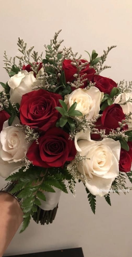 rmsh_555's tweet photo. بعض البشر مثل العسل والجواهر 
مهماوصـفته بالحلا ماله اوصاف
بعض البشر طيبه على الناس ظاهر 
ما يختفي مثـل القمر دوم ينشاف
@shemo1144
@alshra47 
@R_2Kl
@yarbi00
@AL_Waaajd 
@R_m2322 
@AlFaGarrrrrrrr https://t.co/VQcveQKfmQ