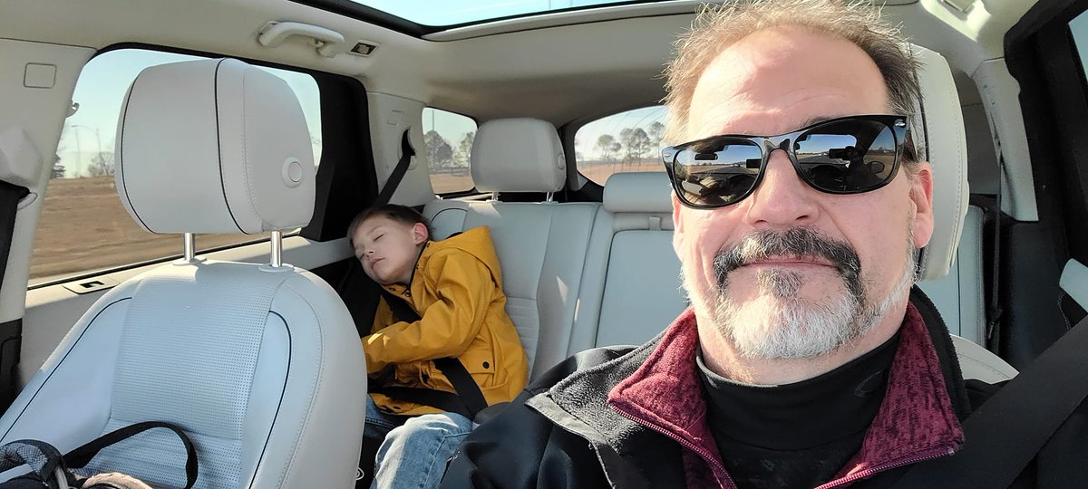 2bDesignStudio's tweet image. Obligatory construction site selfie from the new #Fairfield Inn &amp;amp; Suites in downtown Decatur, AL...since it was National "Recklessly Endanger Your Grandson At Work" Day, Remy came along...and then promptly passed out on the drive back to Huntsville...
#HospitalityDesign #Marriott